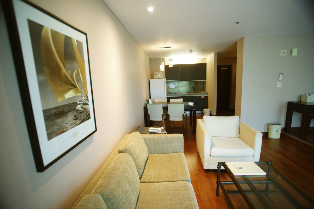 Lake Hills Jeju Resort Seogwipo Exterior photo
